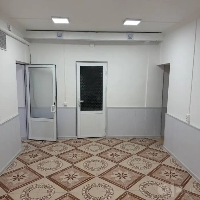 Ijaraga beriladi Mirobid tumani oybek kuchasi 44 uy 200 kv joy podval