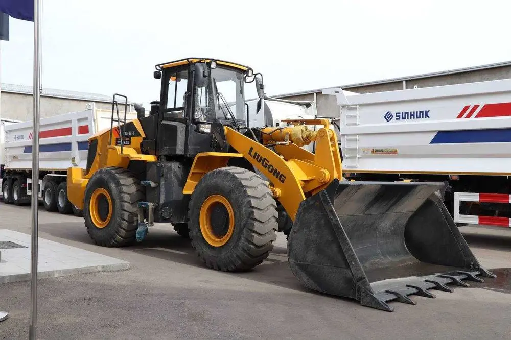 Karer yuklagichi LiuGong 856H — 5 t, 3,3 m³, 207 ot kuchi