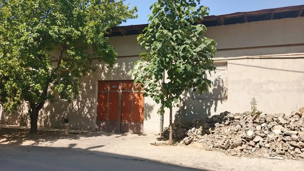 Oxunboboyevda uy sotiladi
