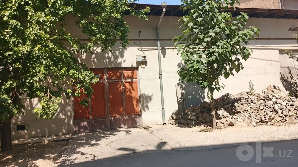 Oxunboboyevda uy sotiladi