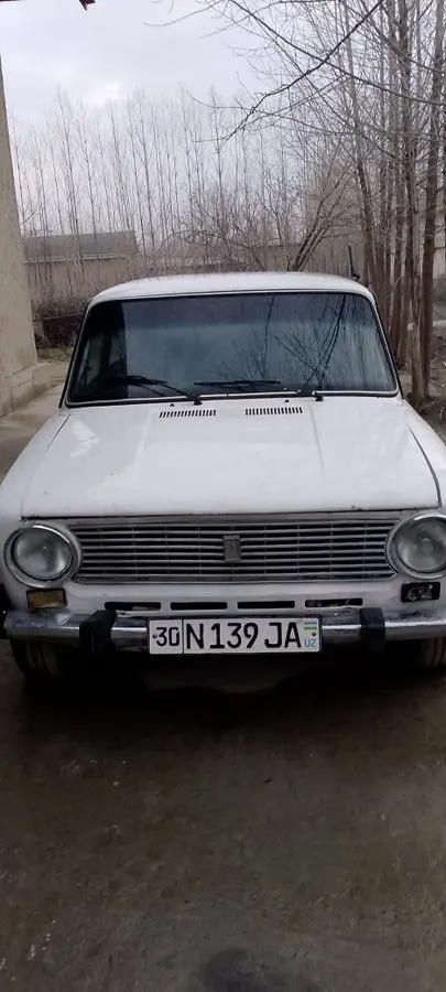 ваз 21011сотилади