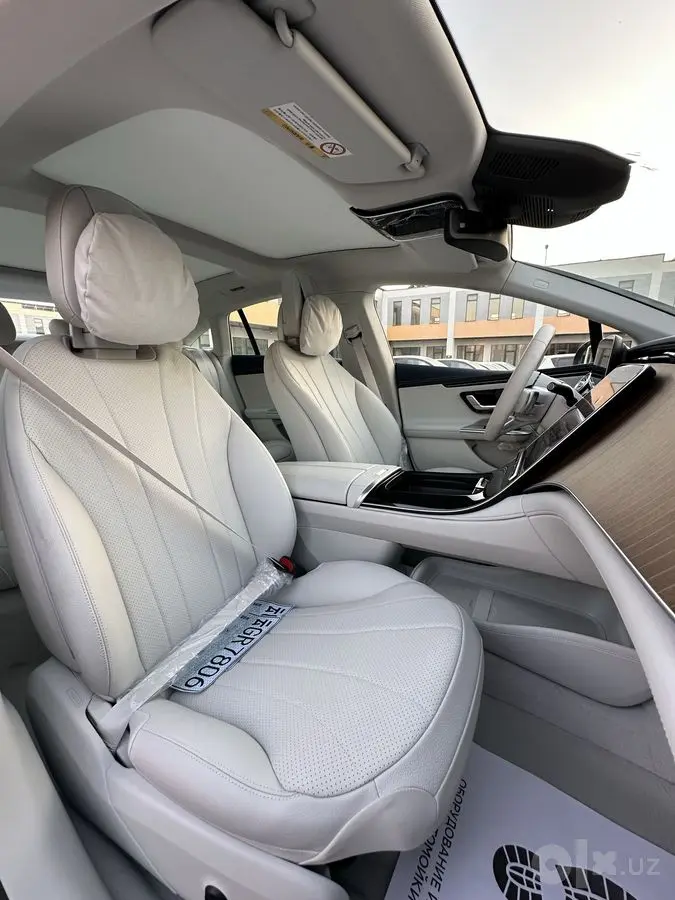 Mersedes Benz EQE 500 4Matic 2025 Седан