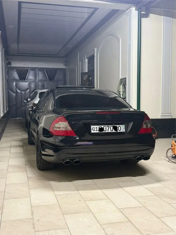 Mercedes  benz W211 E63 AMG 2008 Yil