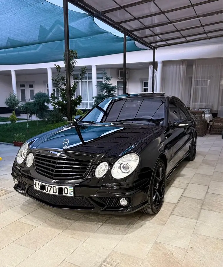 Mercedes  benz W211 E63 AMG 2008 Yil