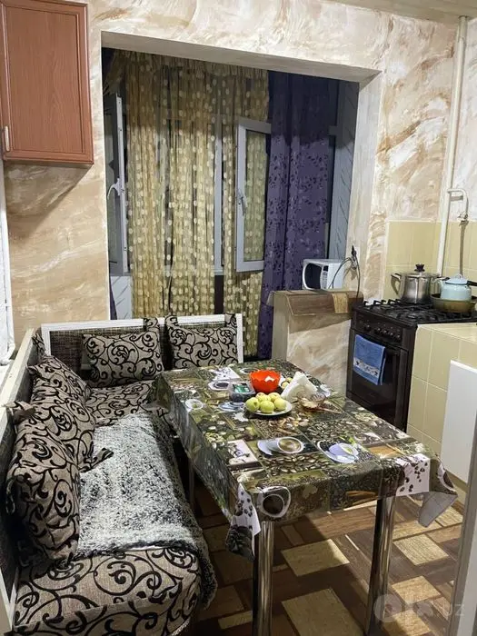 Продажа кварира кадешва рынок 149- школа 42кв
