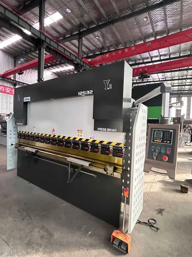 Листогиб 100Tх3200 (новая) / Listagib stanok 100Tх3200