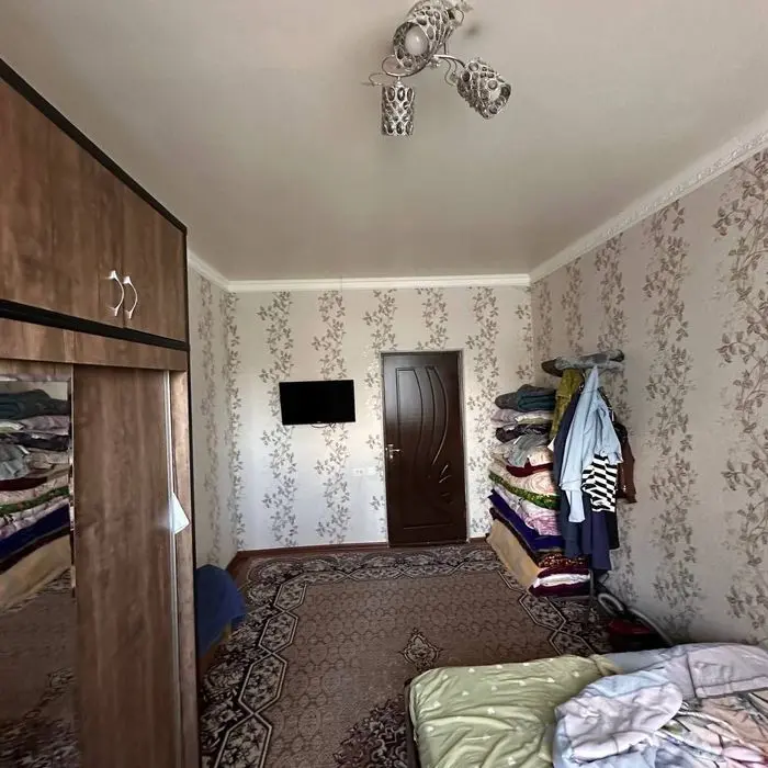 Ипотеку ! Срочно продажа квартиру Массив Феруза  2/3/4 балкон 1.5/3
