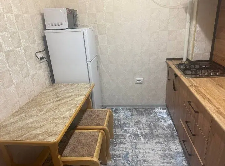 Продаётся 3/8/14 квартира, улица Бабура, Яккасарайский район