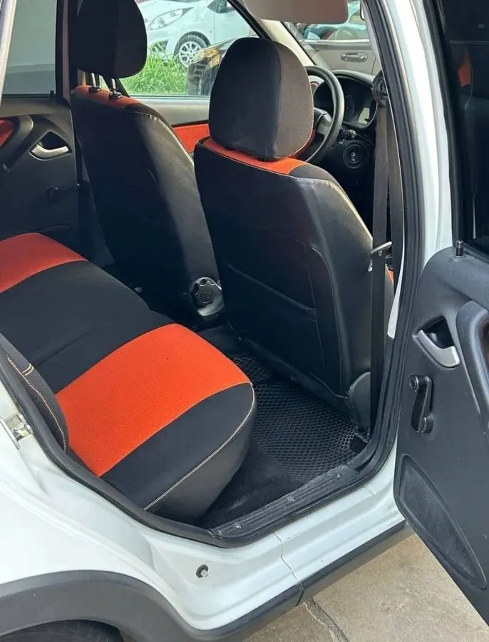 Lada Kalina Cross 2 sotiladi