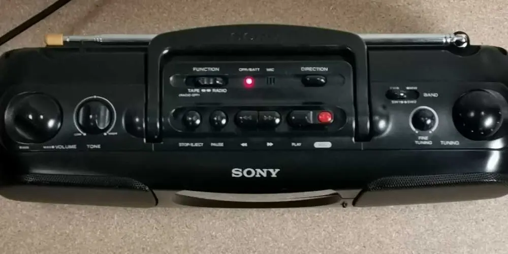магнитола SONY CFS-E15