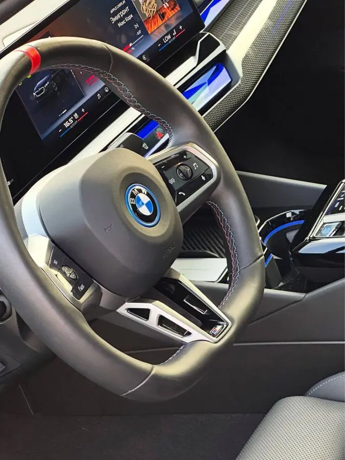 Bmw i5 m60  amerikanskiy  zborka 2024/2025 yili