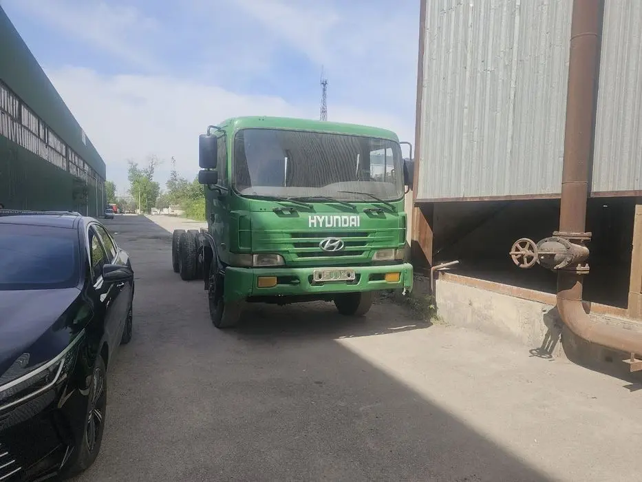 Шоссе Hyundai XD260 Сотилади