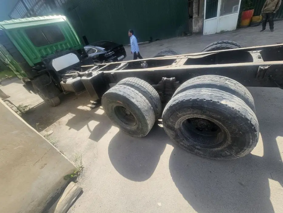 Шоссе Hyundai XD260 Сотилади