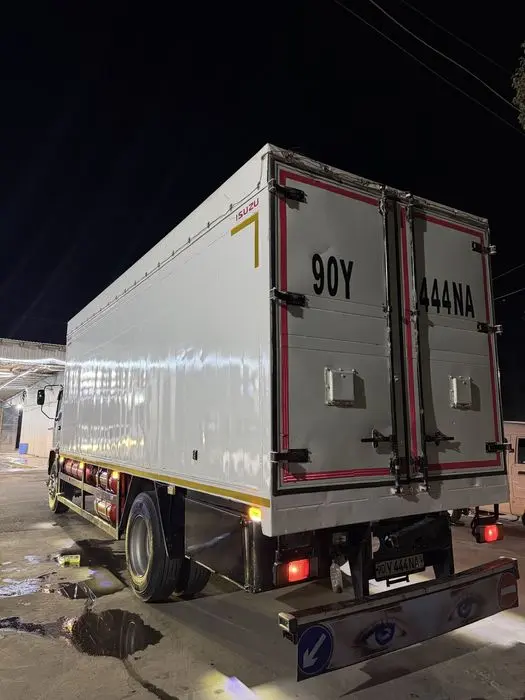 Isuzu FVR33 Probegi 1 mln