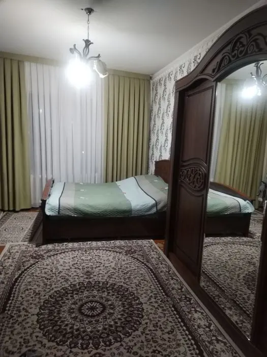 Продам 5-комнатную квартиру на юнусабад 18-квартале