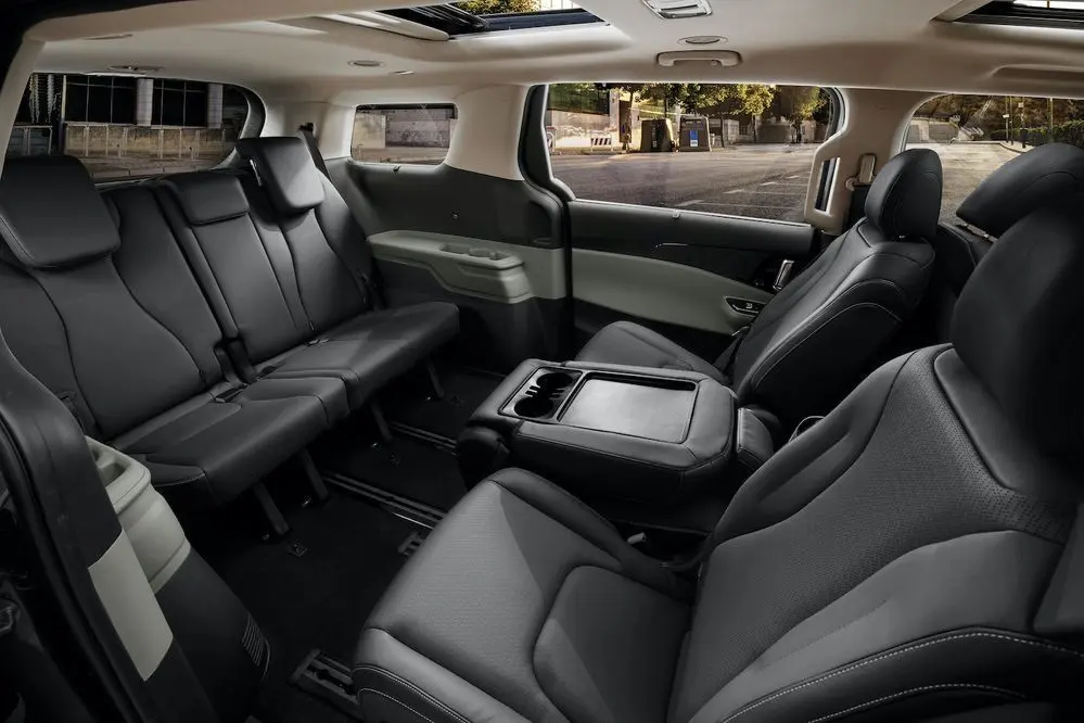 Kia Carnival Аренда с Водительем Встречи Проводы Трансфер Сити тур
