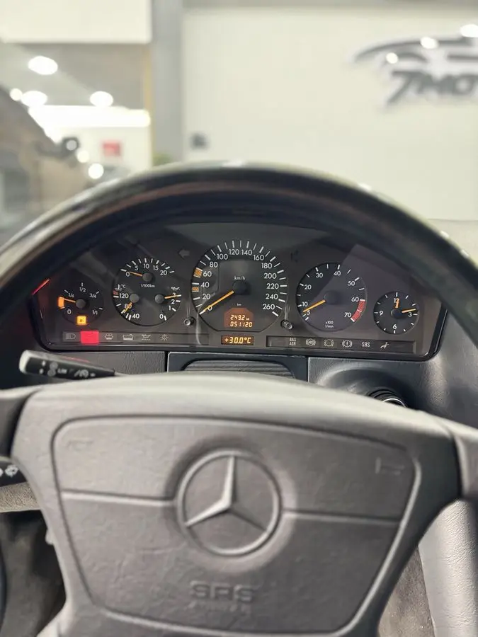 Mercedes Benz S500 (Original)