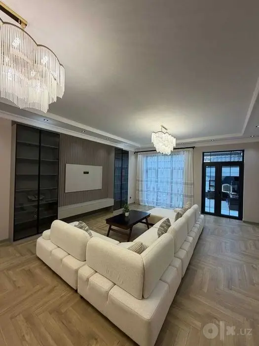 Улица Циолковского, 4,5 сотки, 500 м2, 7 комнат, 3 этажа, евро-люкс.