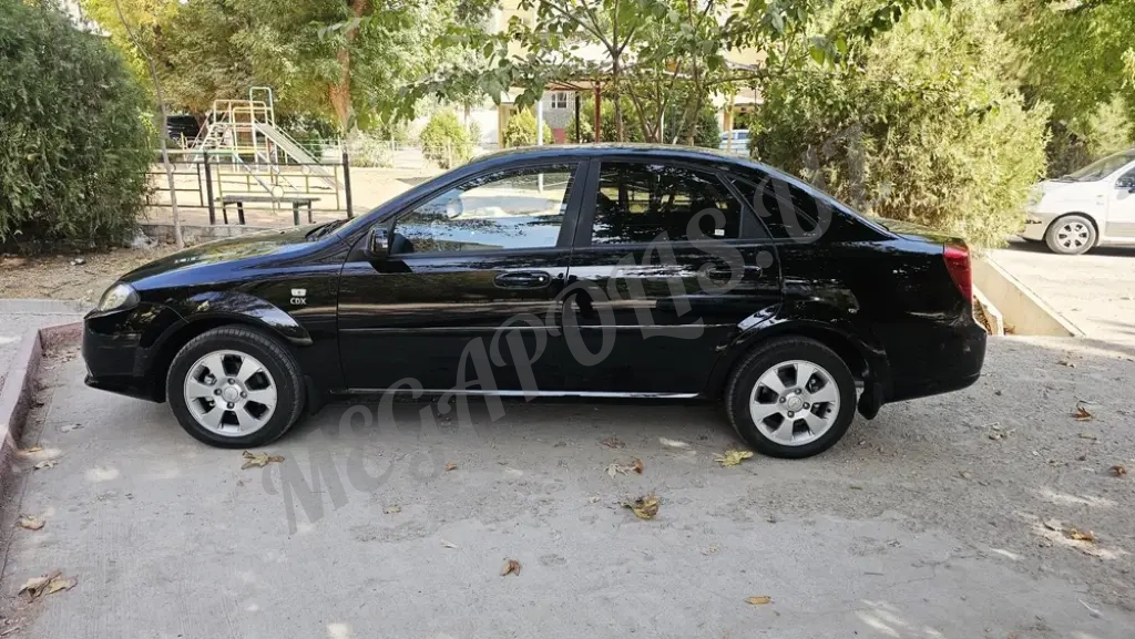 Gentra 3 AT Lyuk va Abs bor. Magnitafon yuq