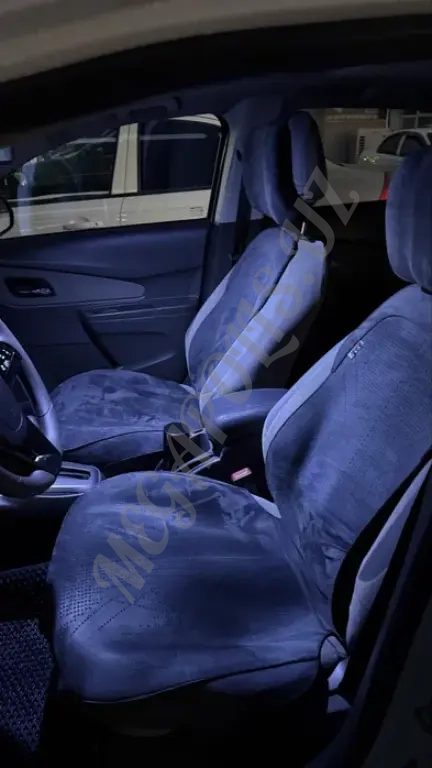 Кобальт 4 позиция фул наврот, люкли сотилади.