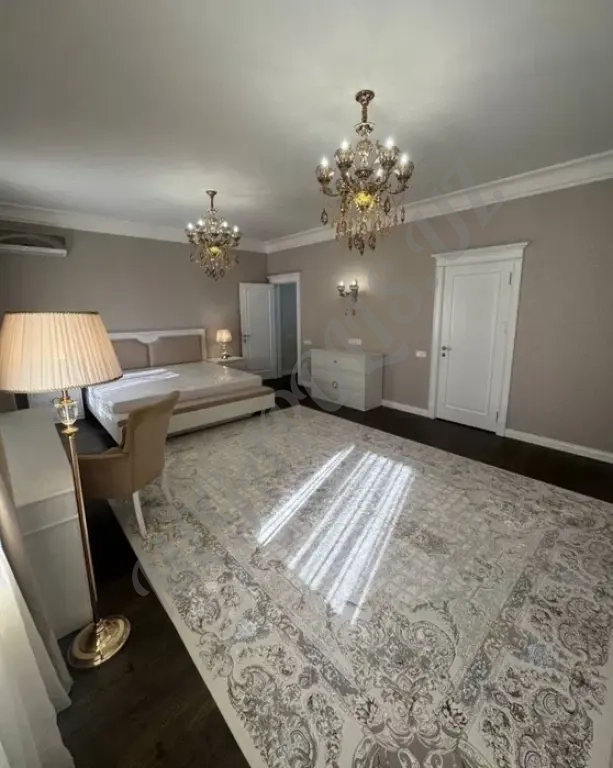 Продается 3/1/8 148м2 на Ц-2, ор-р: Алайский рынок