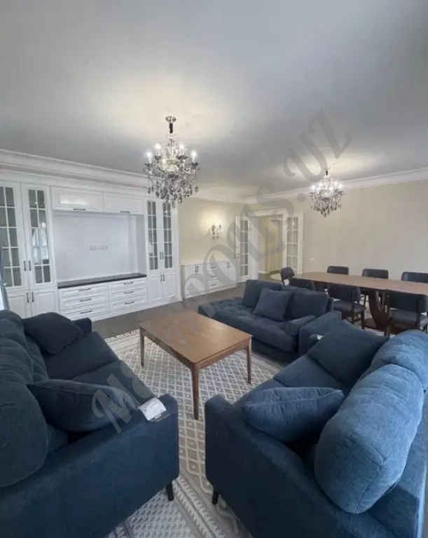 Продается 3/1/8 148м2 на Ц-2, ор-р: Алайский рынок